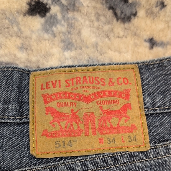 Levi’s 514 Men’s Jeans 34x34 Straight Leg Blue Denim Medium Wash Distressed Hem - Picture 2 of 7